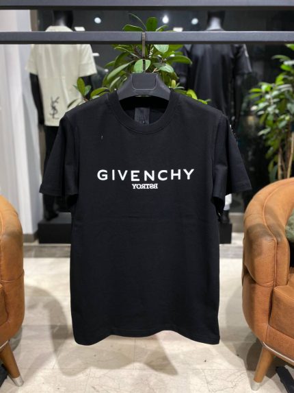 Футболка Givenchy  