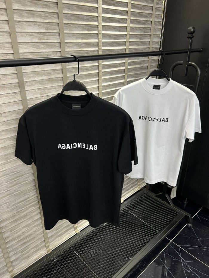 Футболка Balenciaga  