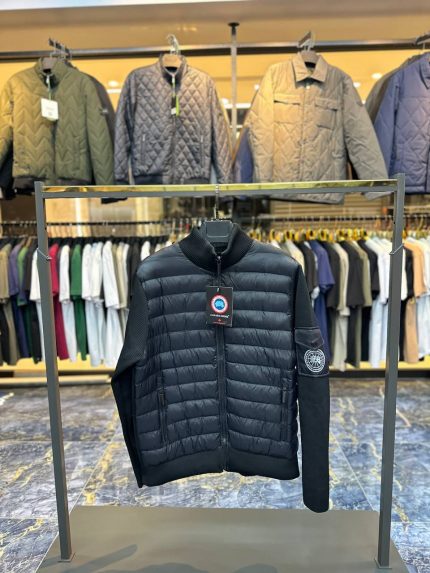 Жилет Moncler  