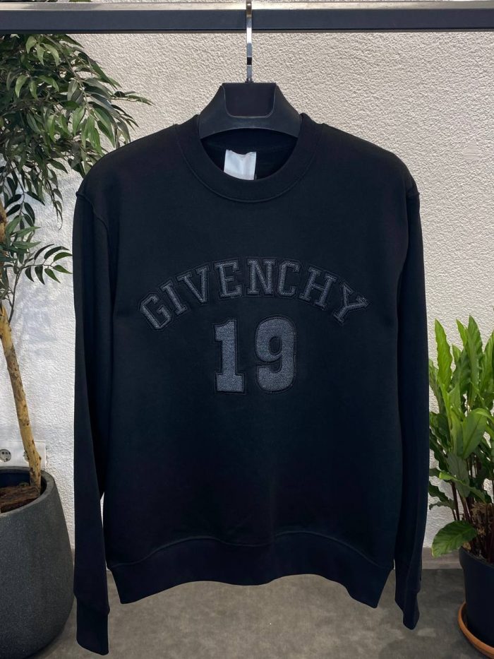 Кофта Givenchy  