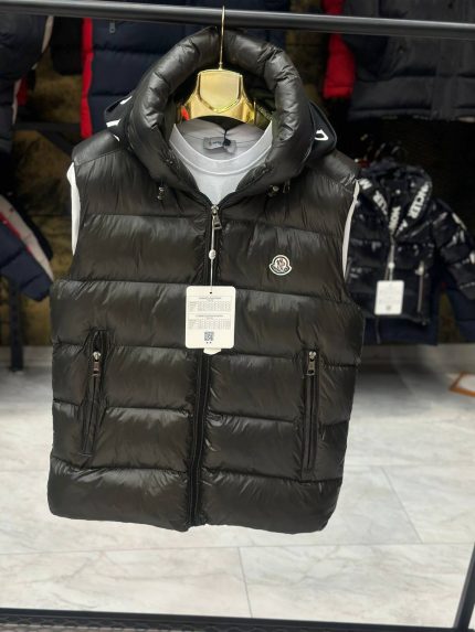 Жилет Moncler  