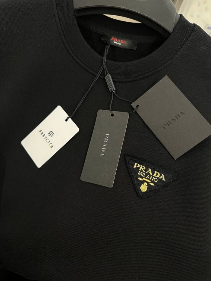 Кофта Prada  