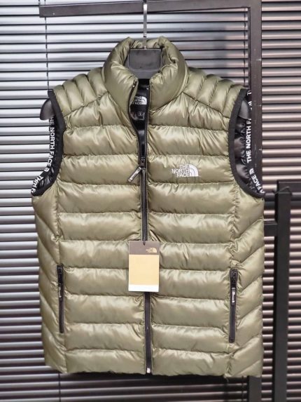 Жилет Moncler  