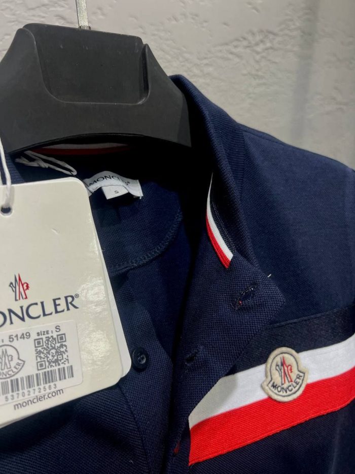 Футболка Moncler  