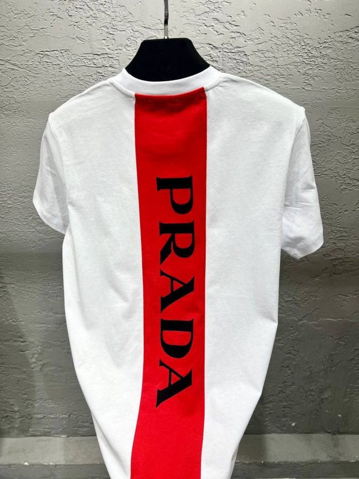 Футболка Prada  