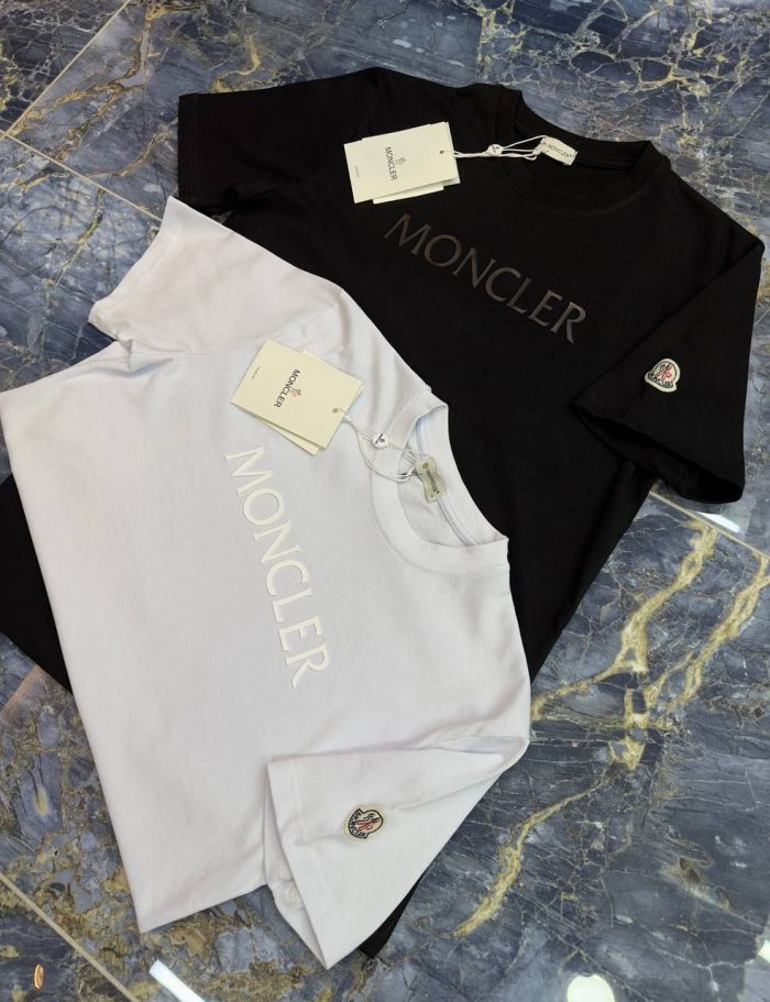 Футболка Moncler  