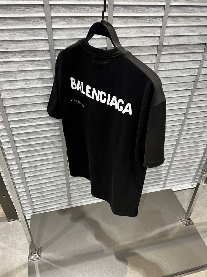 Футболка Balenciaga  