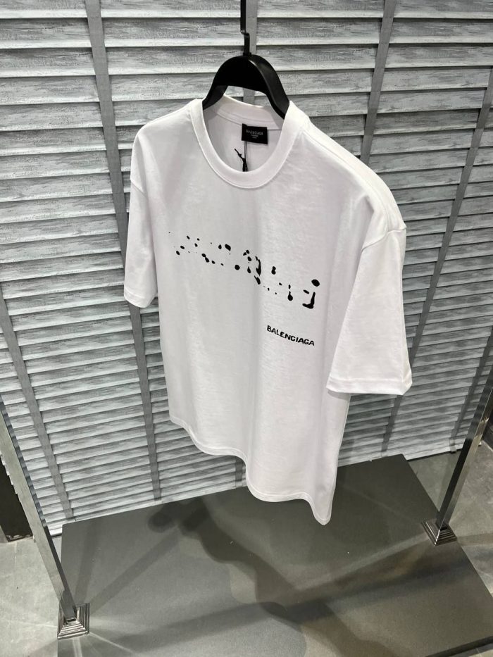 Футболка Balenciaga  