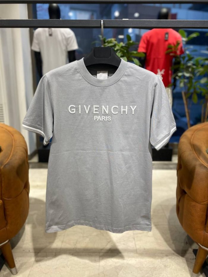 Футболка Givenchy  