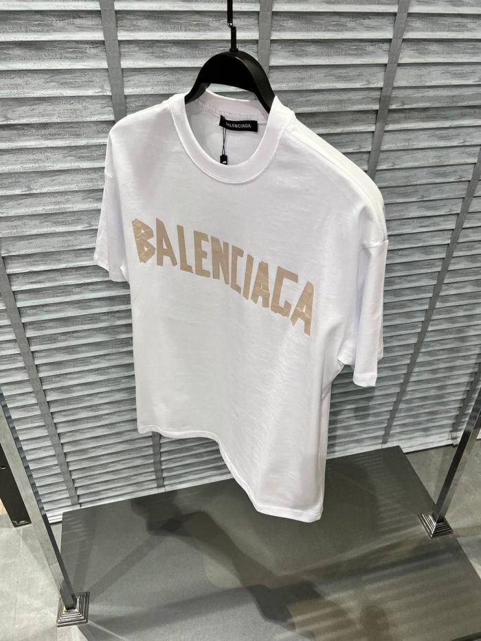 Футболка Balenciaga  