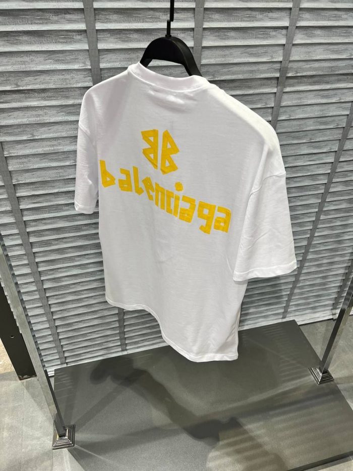 Футболка Balenciaga  