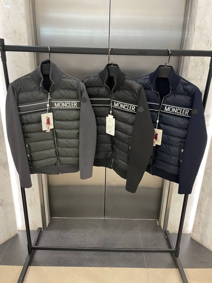 Куртка Moncler  