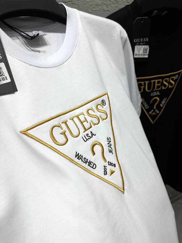 Футболка Guess  