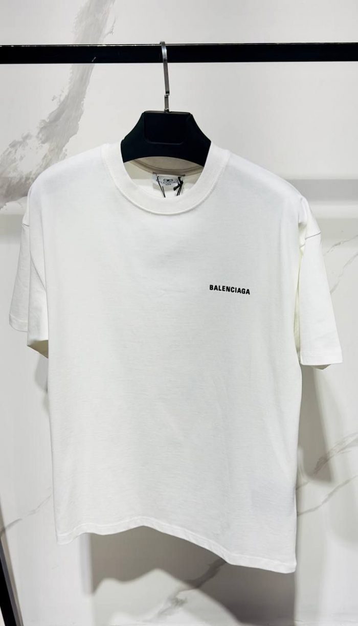 Футболка Balenciaga  