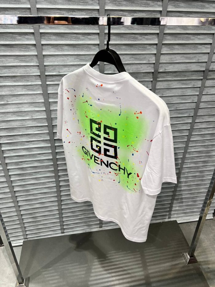 Футболка Givenchy  