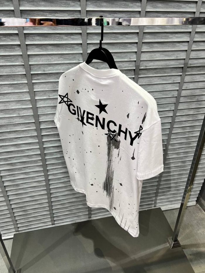 Футболка Givenchy  