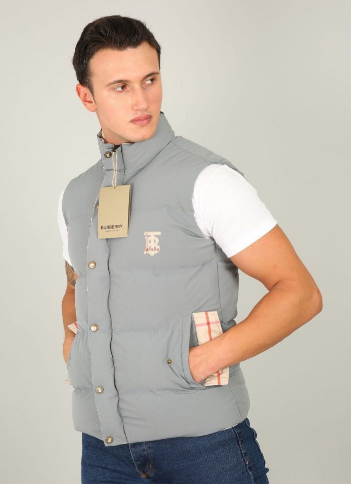 Жилет Burberry  