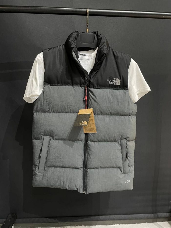 Жилет The North Face  