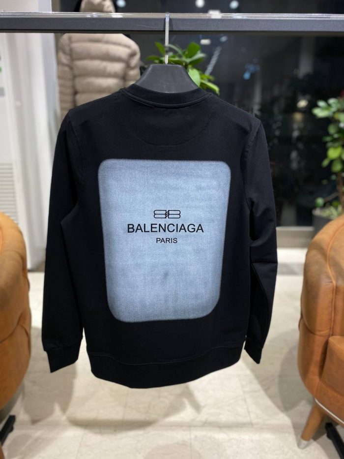 Кофта Balenciaga  