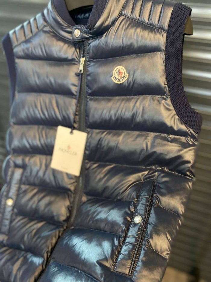 Жилет Moncler  