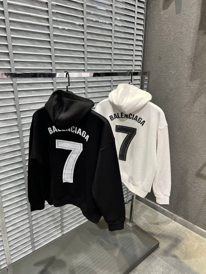 Худи Balenciaga  