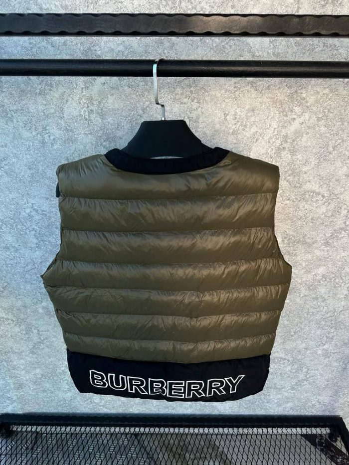 Жилет Burberry  