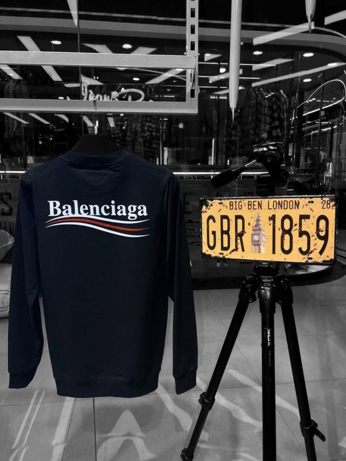 Кофта Balenciaga  