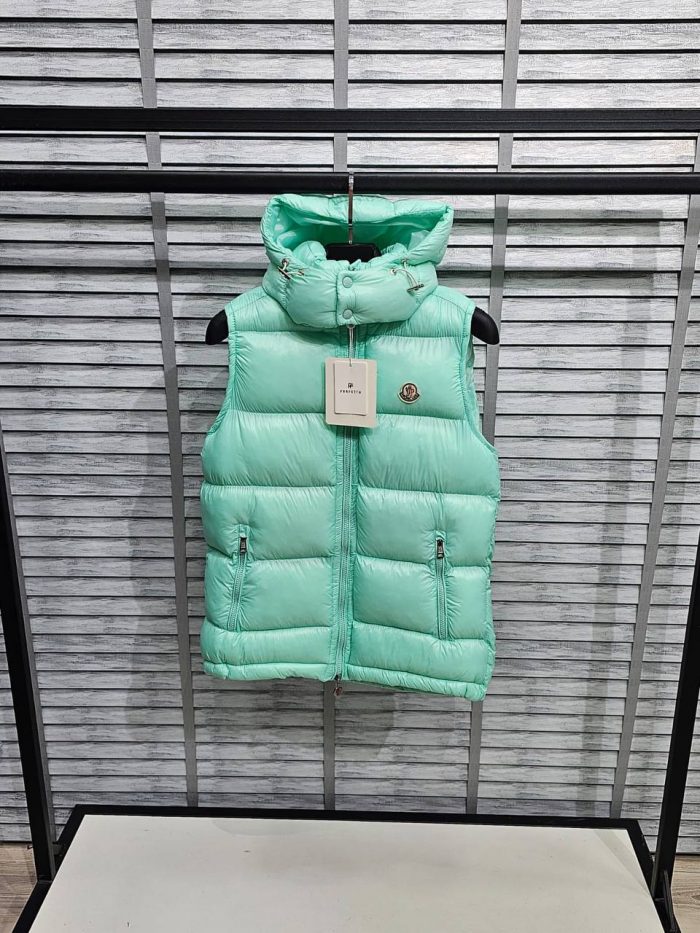 Жилет Moncler  