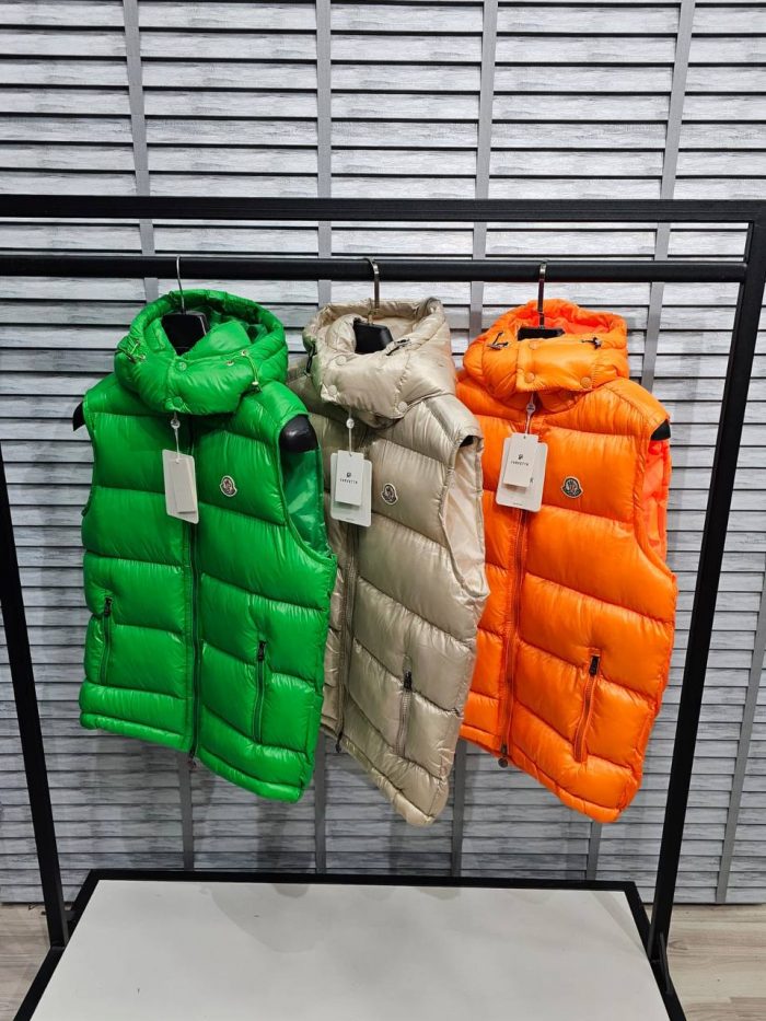 Жилет Moncler  