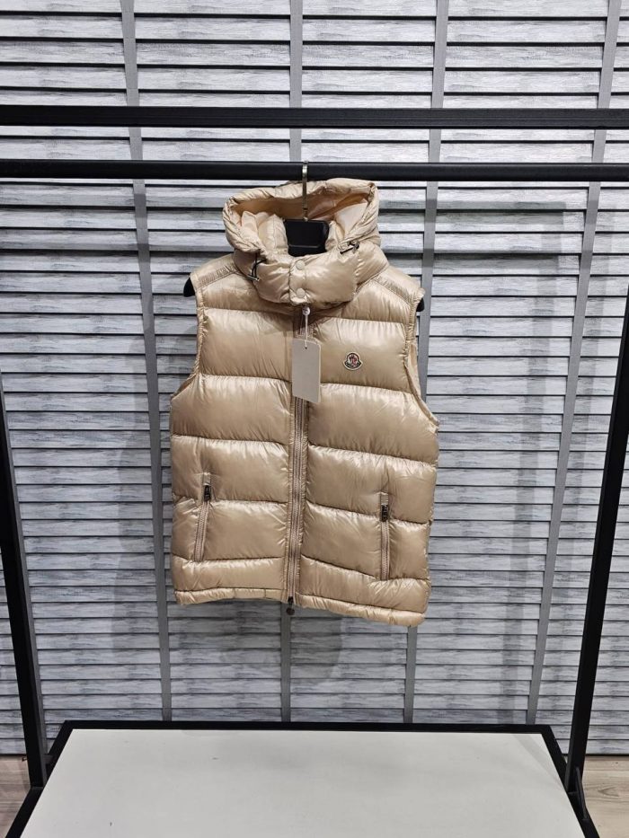 Жилет Moncler  