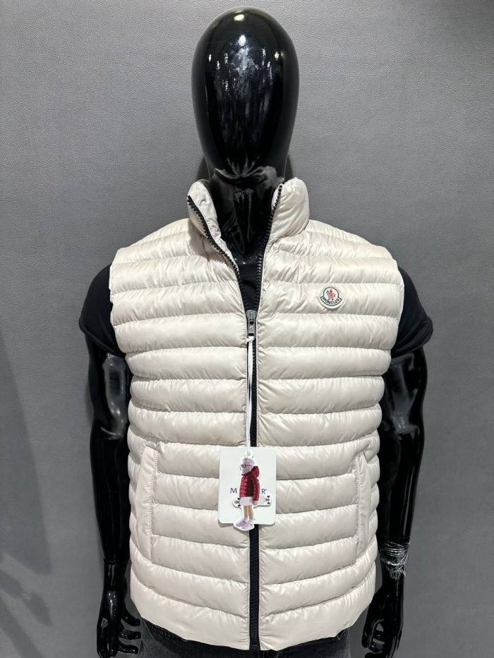 Жилет Moncler  