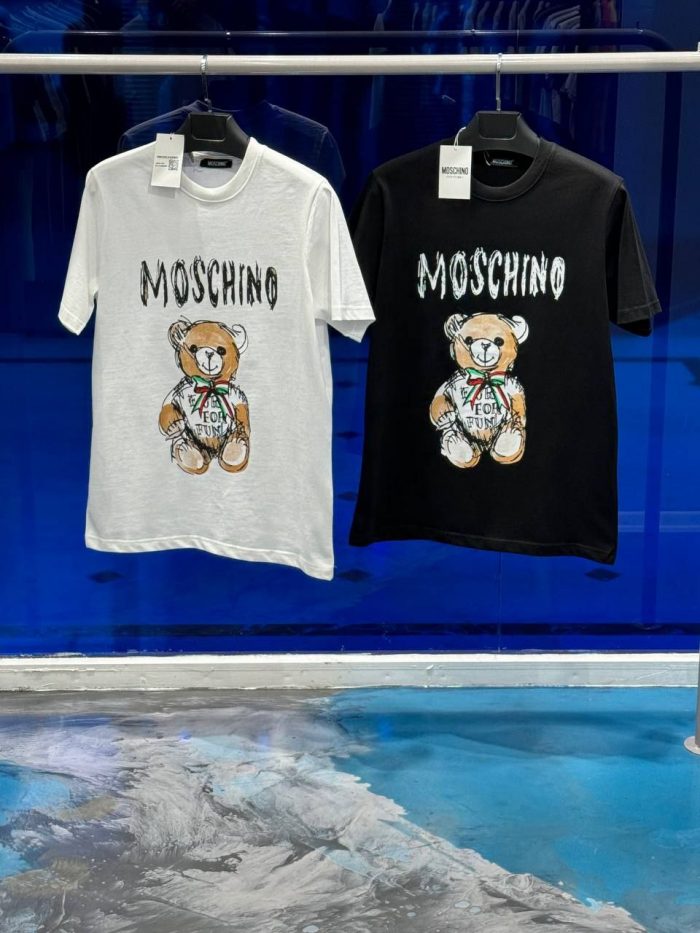 Футболка Moschino  