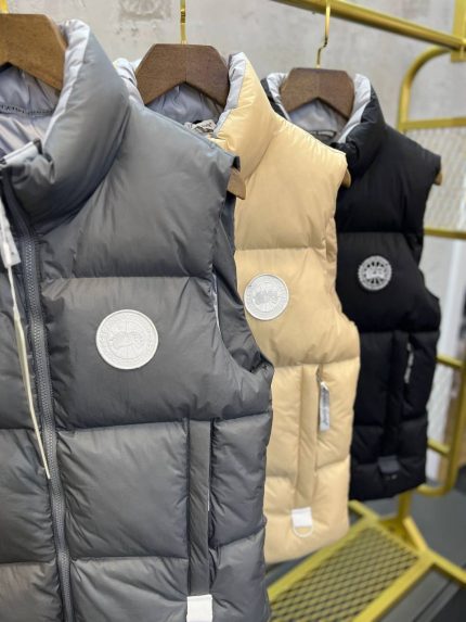 Жилет Canada Goose  