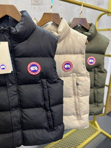 Жилет Canada Goose  