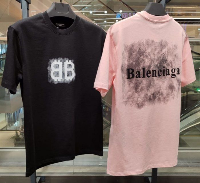 Футболка Balenciaga  