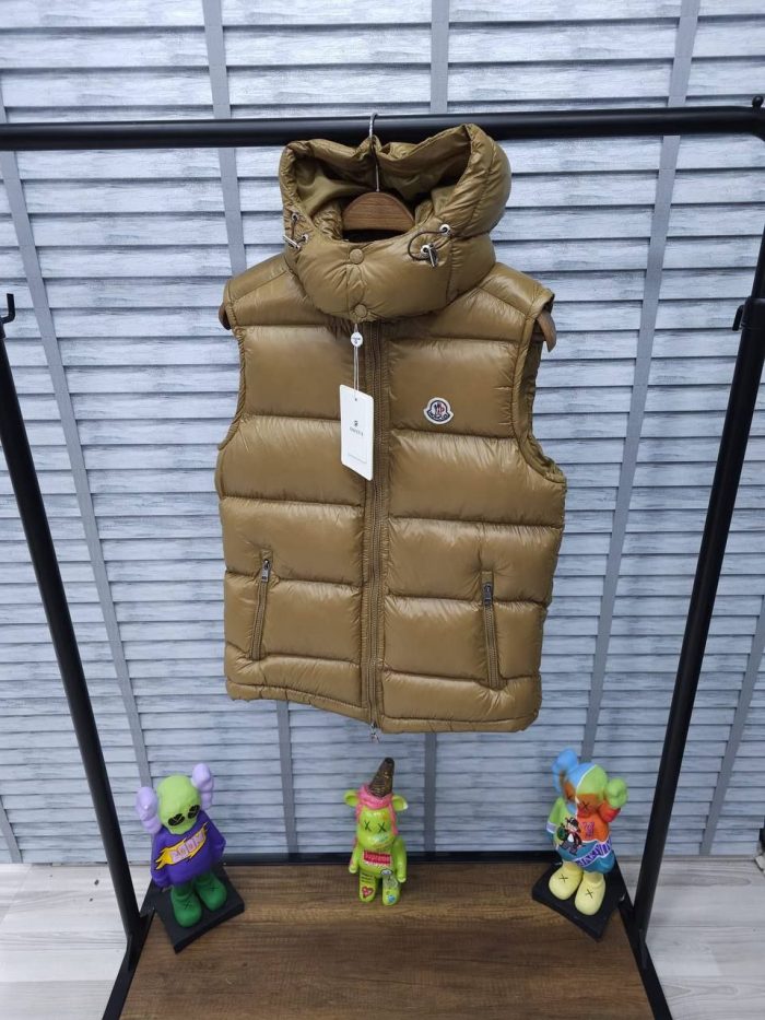 Жилет Moncler  