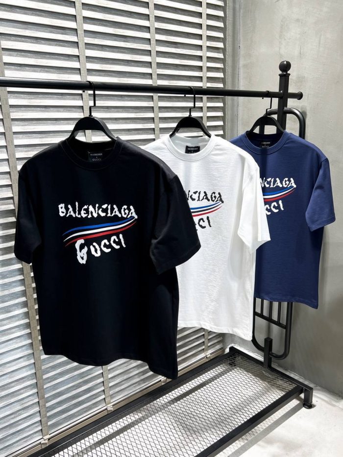 Футболка Balenciaga  