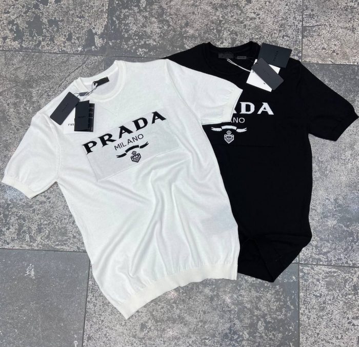 Футболка Prada  