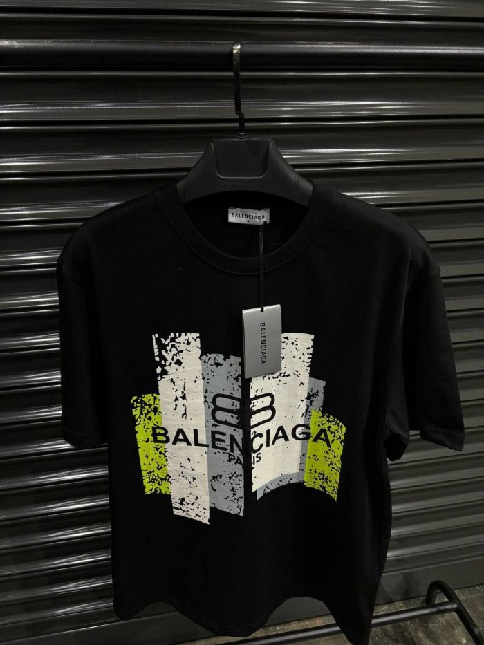 Футболка Balenciaga  