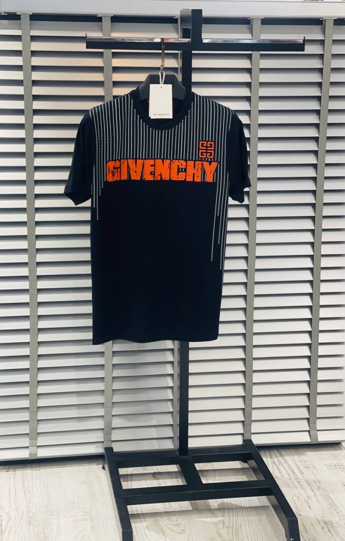 Футболка Givenchy  