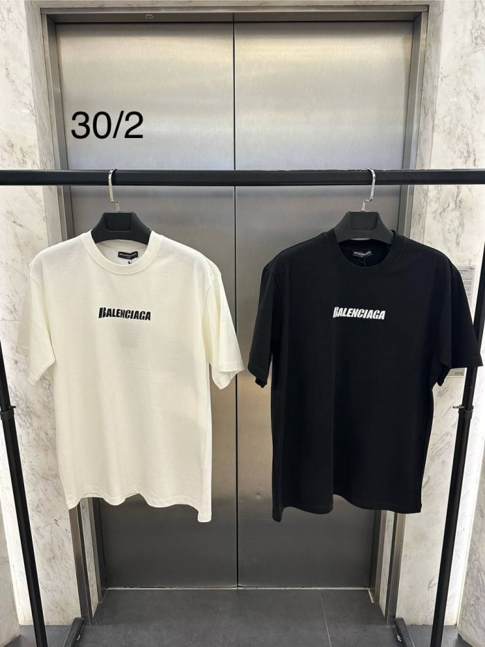 Футболка Balenciaga  