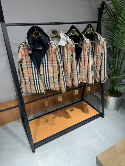Жилет Prada  