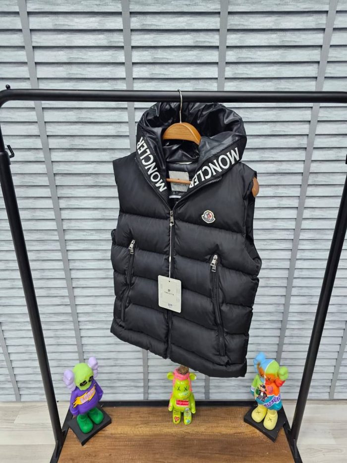 Жилет Moncler  