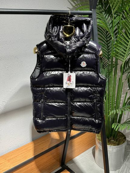 Жилет Moncler  