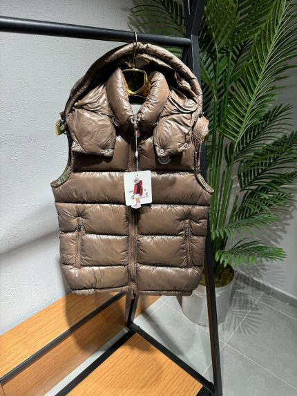 Жилет Moncler  