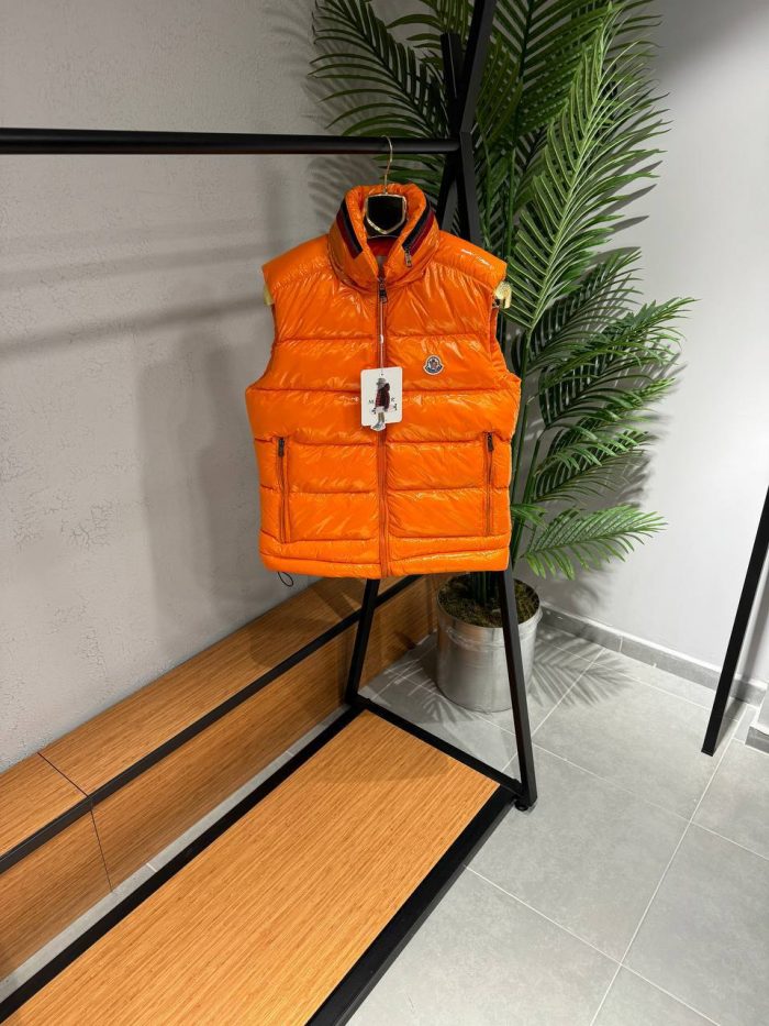 Жилет Moncler  