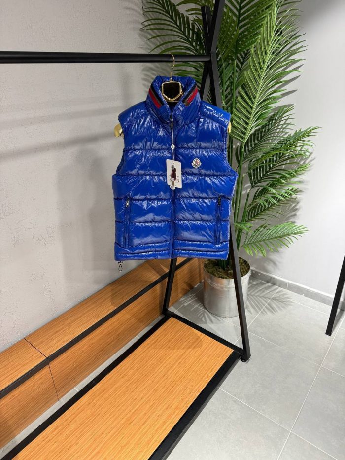 Жилет Moncler  