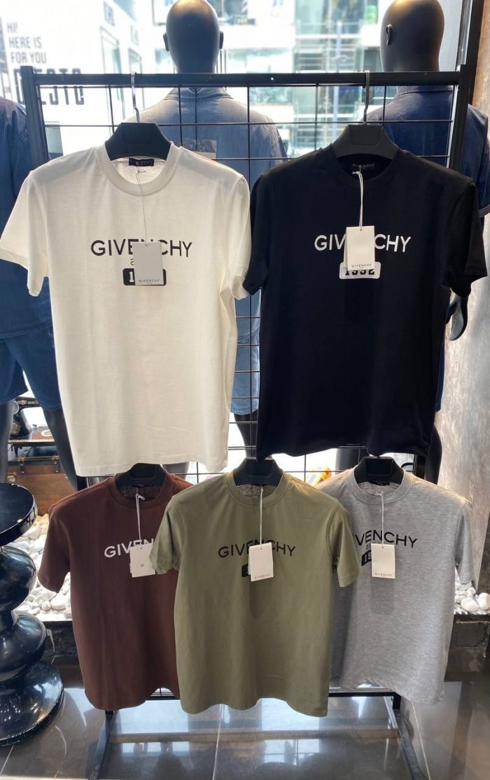 Футболка Givenchy  