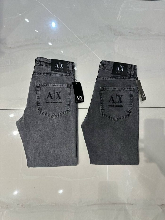 Джинсы Armani Exchange  