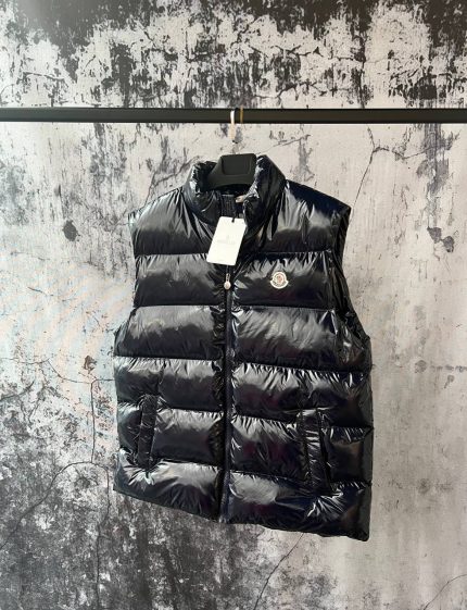 Жилет Moncler  